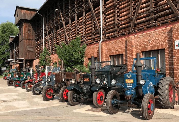 Alte Ziegelei Niederwürschnitz - Oldtimer & Schlepperfreunde